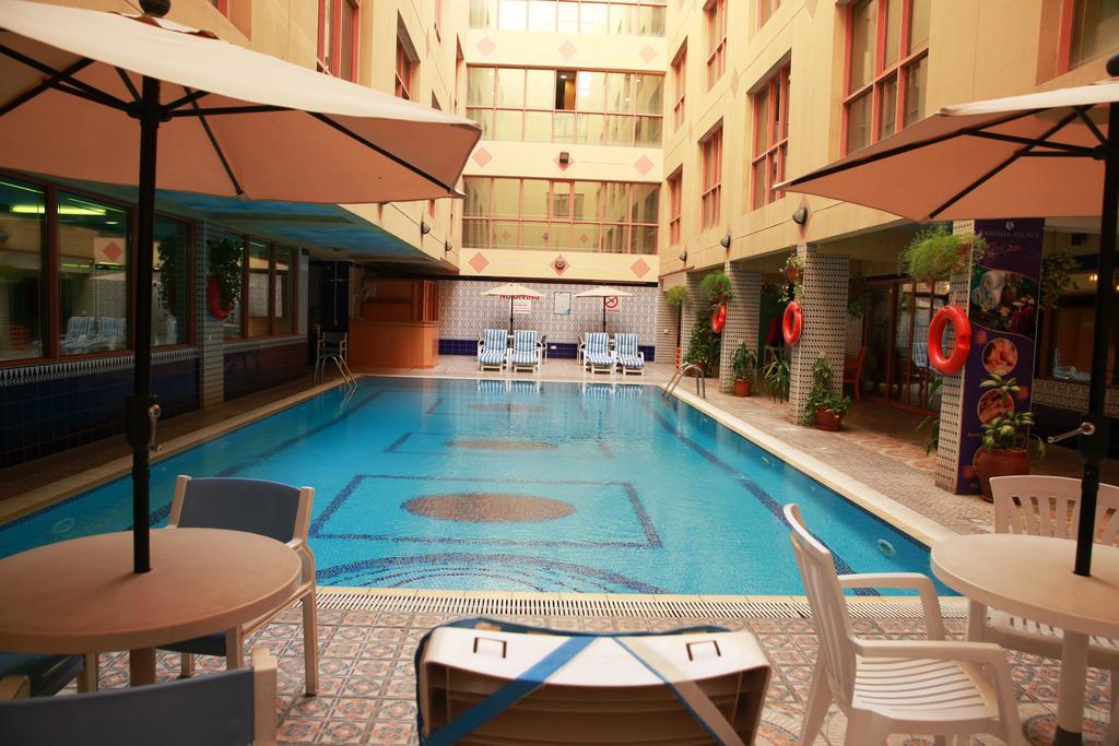 Swiss International Palace Hotel Manama Exterior foto